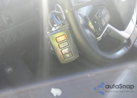 2018 Toyota Highlander Xle z USA, uszkodzony, nr VIN 5TDJZRFH2JS880970